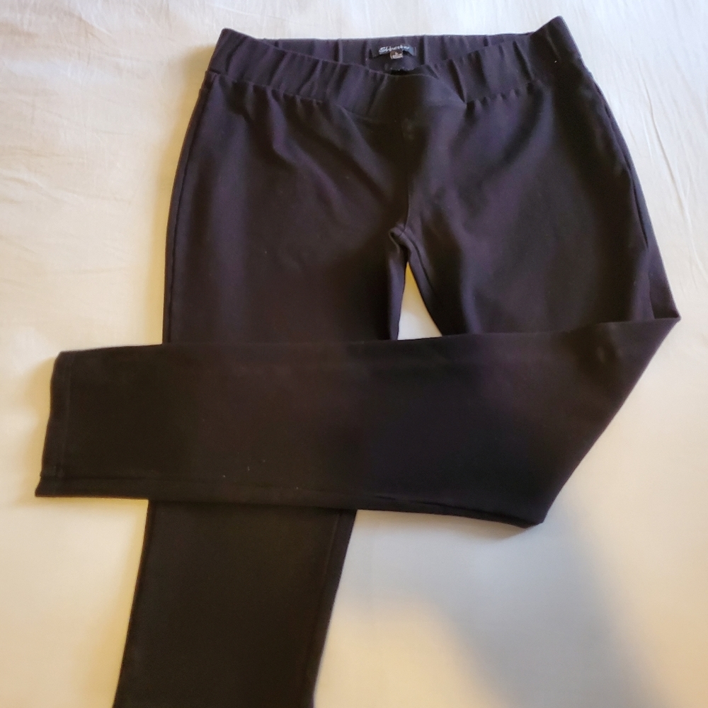 Juniors black leggings